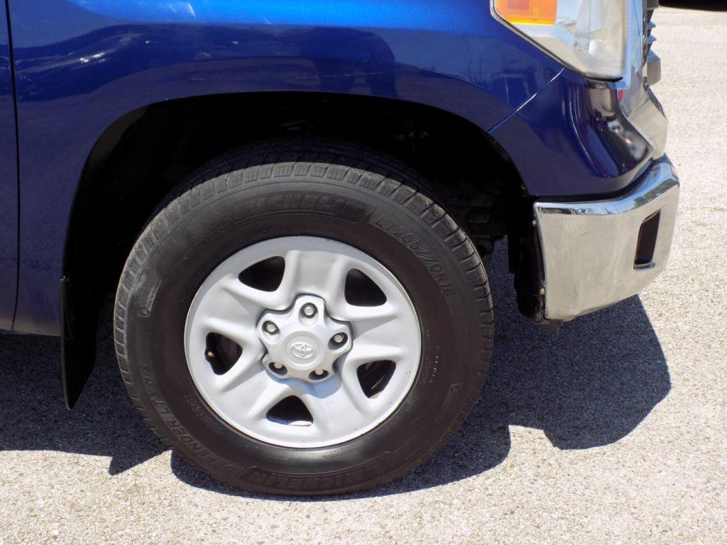 2015 BLUE TOYOTA TUNDRA DOUBLE CAB SR (5TFRM5F13FX) with an 4.6L engine, Automatic transmission, located at 830 E. Canino Rd., Houston, TX, 77037, (281) 405-0440, 38.358219, -81.729942 - Photo#17