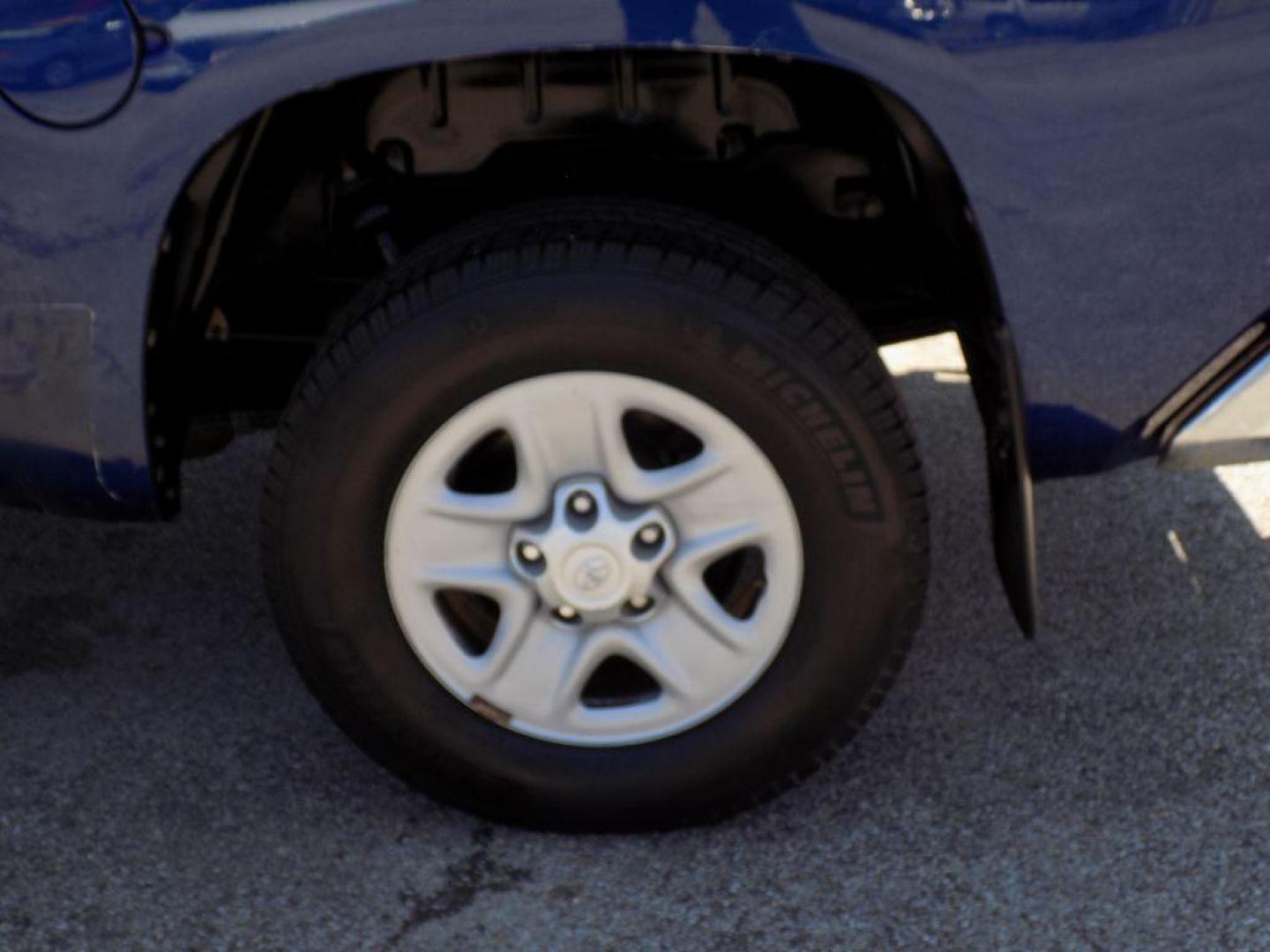 2015 BLUE TOYOTA TUNDRA DOUBLE CAB SR (5TFRM5F13FX) with an 4.6L engine, Automatic transmission, located at 830 E. Canino Rd., Houston, TX, 77037, (281) 405-0440, 38.358219, -81.729942 - Photo#20