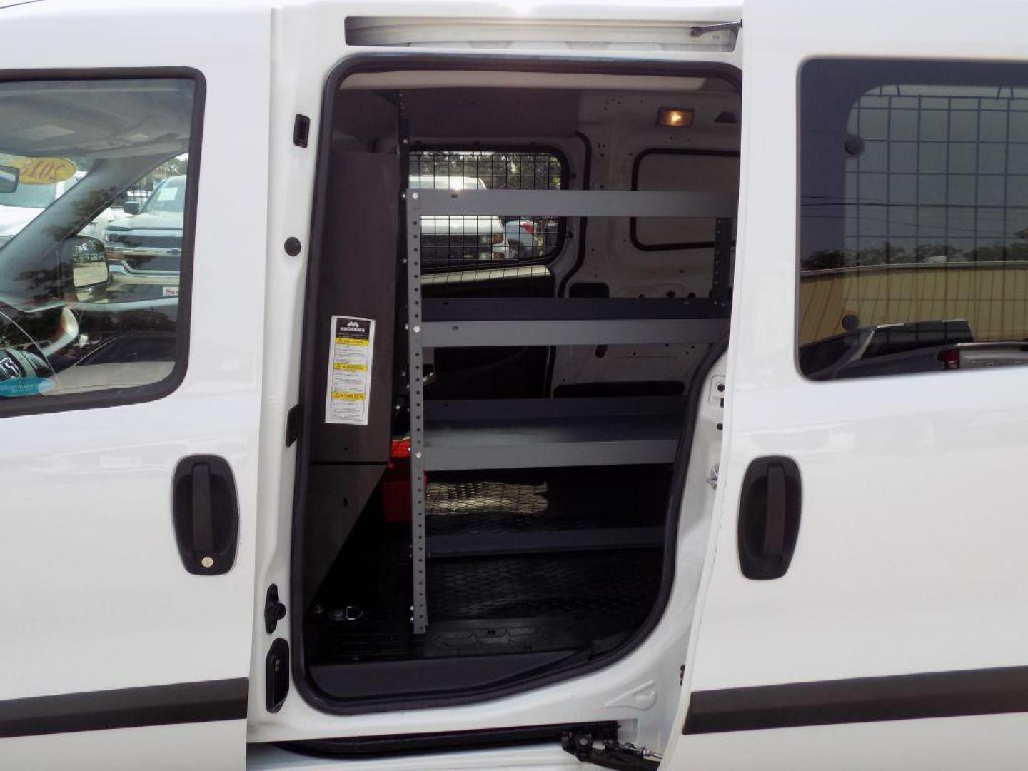 2018 WHITE RAM PROMASTER CITY SLT (ZFBERFBB7J6) with an 2.4L engine, Automatic transmission, located at 830 E. Canino Rd., Houston, TX, 77037, (281) 405-0440, 38.358219, -81.729942 - Photo#9