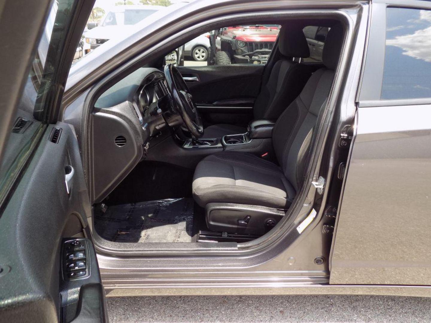 2020 GRAY DODGE CHARGER SXT (2C3CDXBG9LH) with an 3.6L engine, Automatic transmission, located at 830 E. Canino Rd., Houston, TX, 77037, (281) 405-0440, 38.358219, -81.729942 - Photo#8