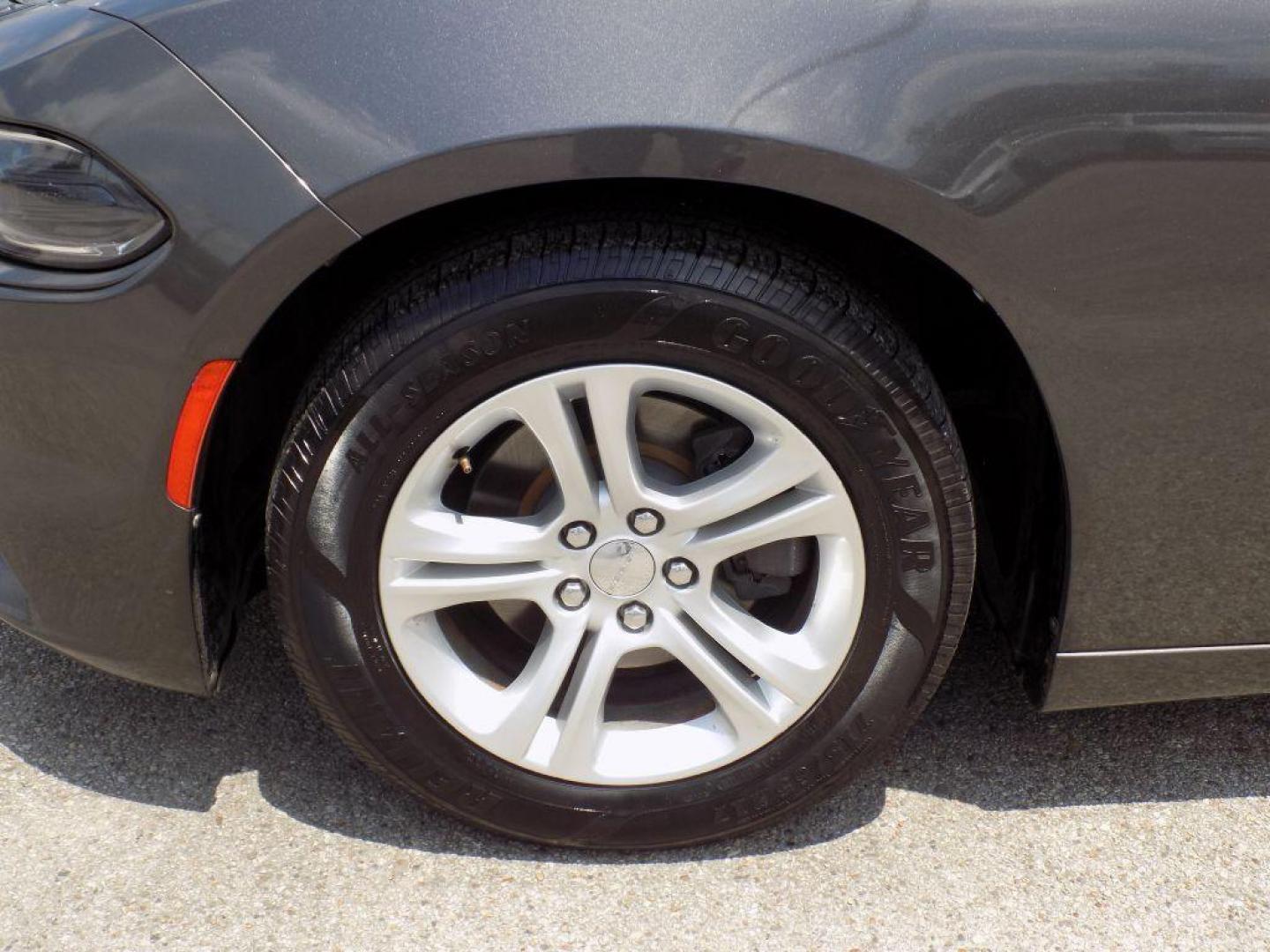 2020 GRAY DODGE CHARGER SXT (2C3CDXBG9LH) with an 3.6L engine, Automatic transmission, located at 830 E. Canino Rd., Houston, TX, 77037, (281) 405-0440, 38.358219, -81.729942 - Photo#19