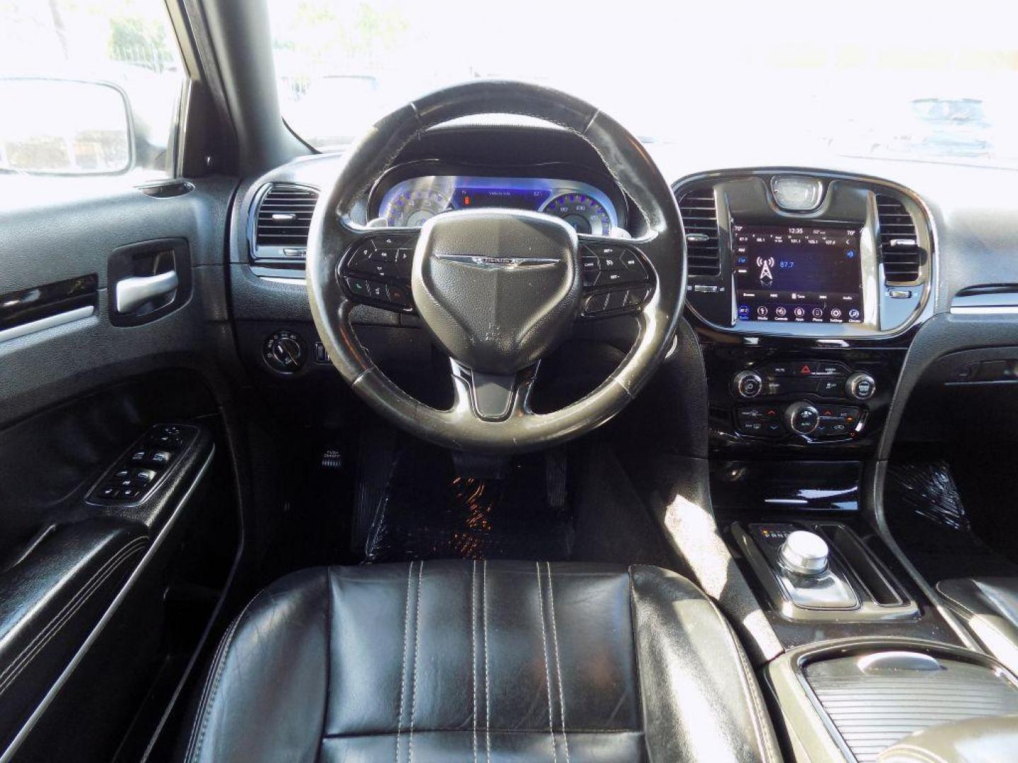 2019 WHITE CHRYSLER 300 S (2C3CCAGG5KH) with an 3.6L engine, Automatic transmission, located at 830 E. Canino Rd., Houston, TX, 77037, (281) 405-0440, 38.358219, -81.729942 - Photo#14