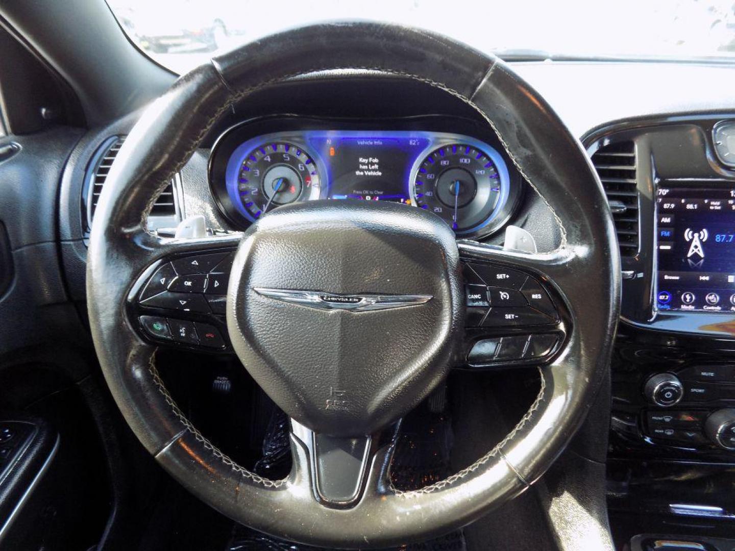 2019 WHITE CHRYSLER 300 S (2C3CCAGG5KH) with an 3.6L engine, Automatic transmission, located at 830 E. Canino Rd., Houston, TX, 77037, (281) 405-0440, 38.358219, -81.729942 - Photo#15