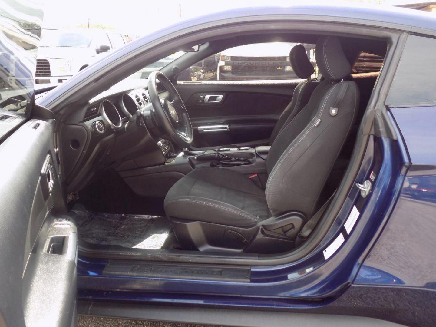2019 BLUE FORD MUSTANG (1FA6P8TH6K5) with an 2.3L engine, Automatic transmission, located at 830 E. Canino Rd., Houston, TX, 77037, (281) 405-0440, 38.358219, -81.729942 - Photo#8