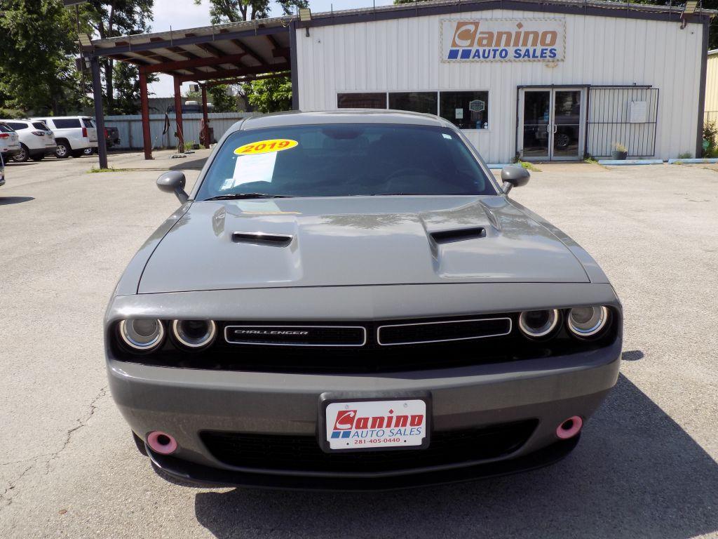 photo of 2019 DODGE CHALLENGER SXT