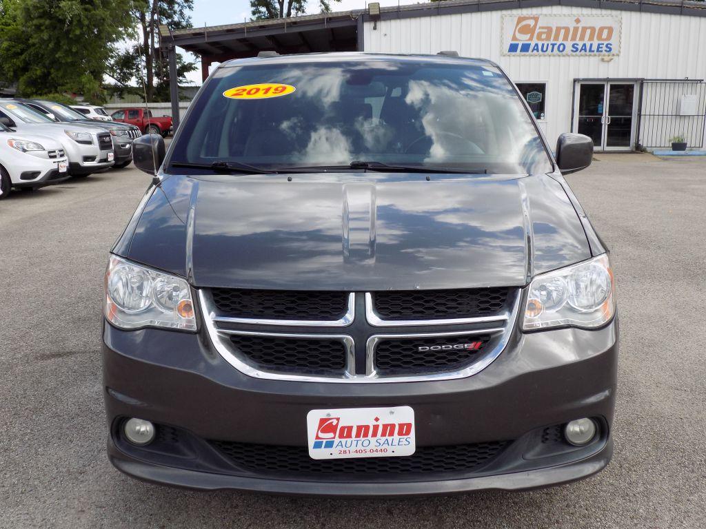 photo of 2019 DODGE GRAND CARAVAN SXT