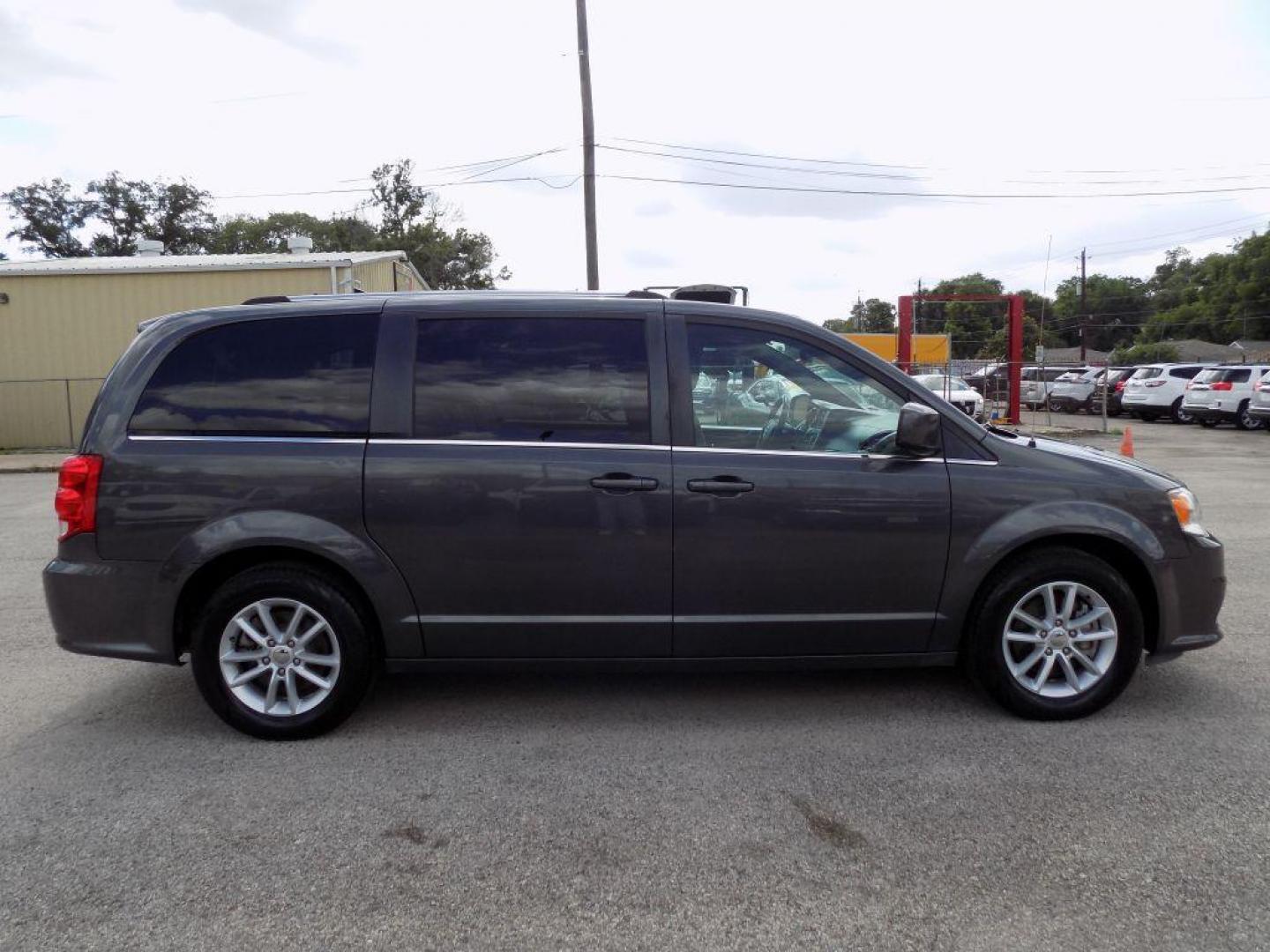 2019 GRAY DODGE GRAND CARAVAN SXT (2C4RDGCG7KR) with an 3.6L engine, Automatic transmission, located at 830 E. Canino Rd., Houston, TX, 77037, (281) 405-0440, 38.358219, -81.729942 - Photo#6