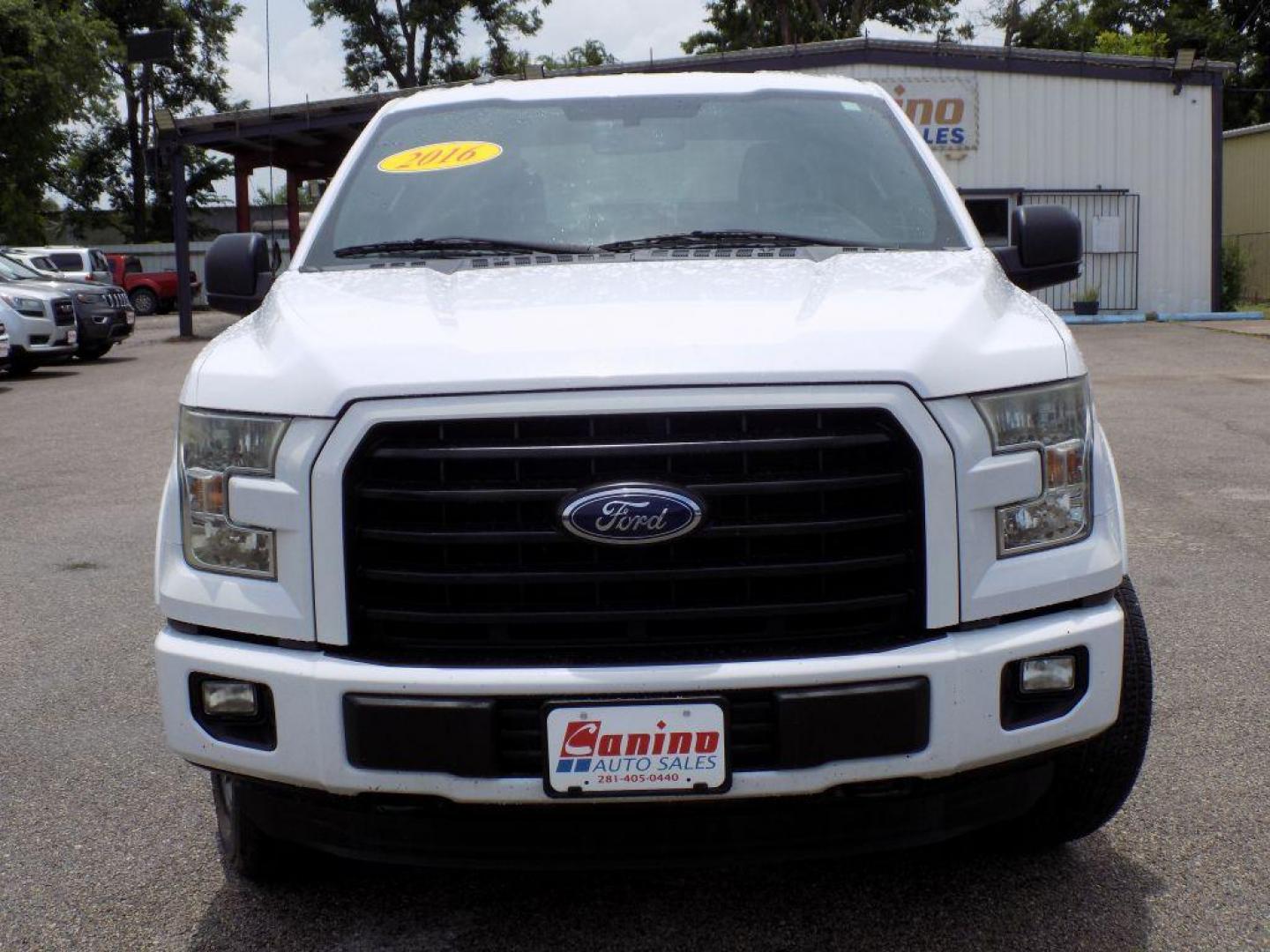 2016 WHITE FORD F150 SUPERCREW (1FTEW1EF5GK) with an 5.0L engine, Automatic transmission, located at 830 E. Canino Rd., Houston, TX, 77037, (281) 405-0440, 38.358219, -81.729942 - Photo#0
