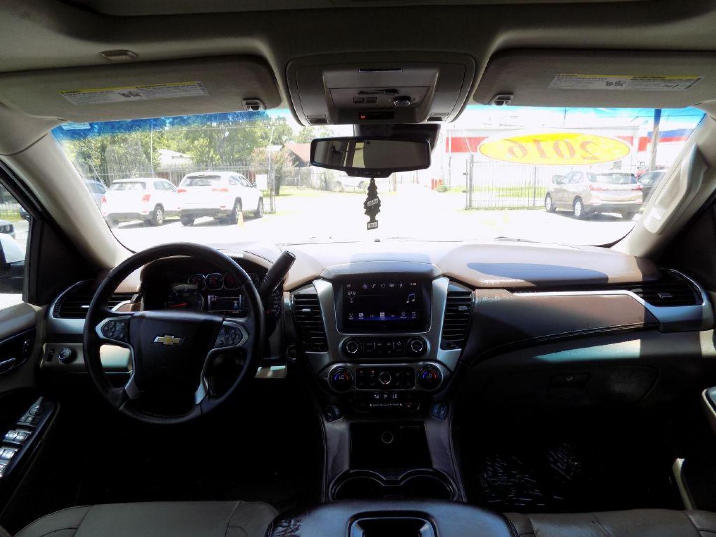 2016 WHITE CHEVROLET SUBURBAN 1500 LT (1GNSCHKC0GR) with an 5.3L engine, Automatic transmission, located at 830 E. Canino Rd., Houston, TX, 77037, (281) 405-0440, 38.358219, -81.729942 - Photo#15