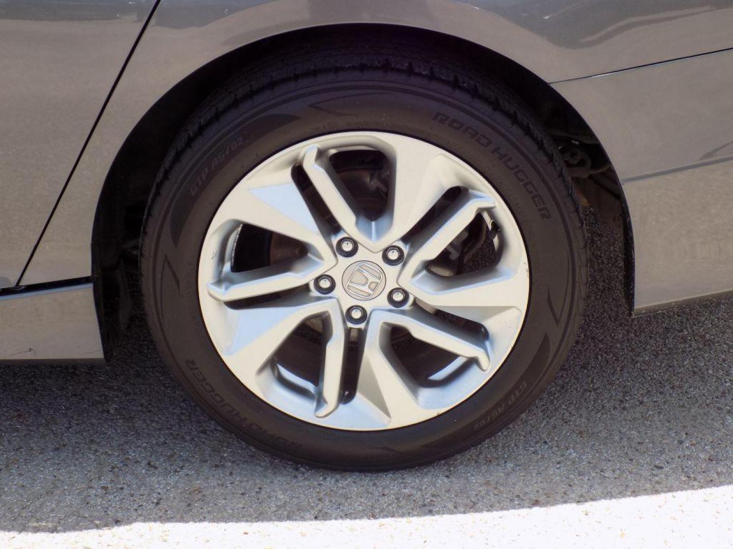 2018 GRAY HONDA ACCORD LX (1HGCV1F10JA) with an 1.5L engine, Continuously Variable transmission, located at 830 E. Canino Rd., Houston, TX, 77037, (281) 405-0440, 38.358219, -81.729942 - Photo#20