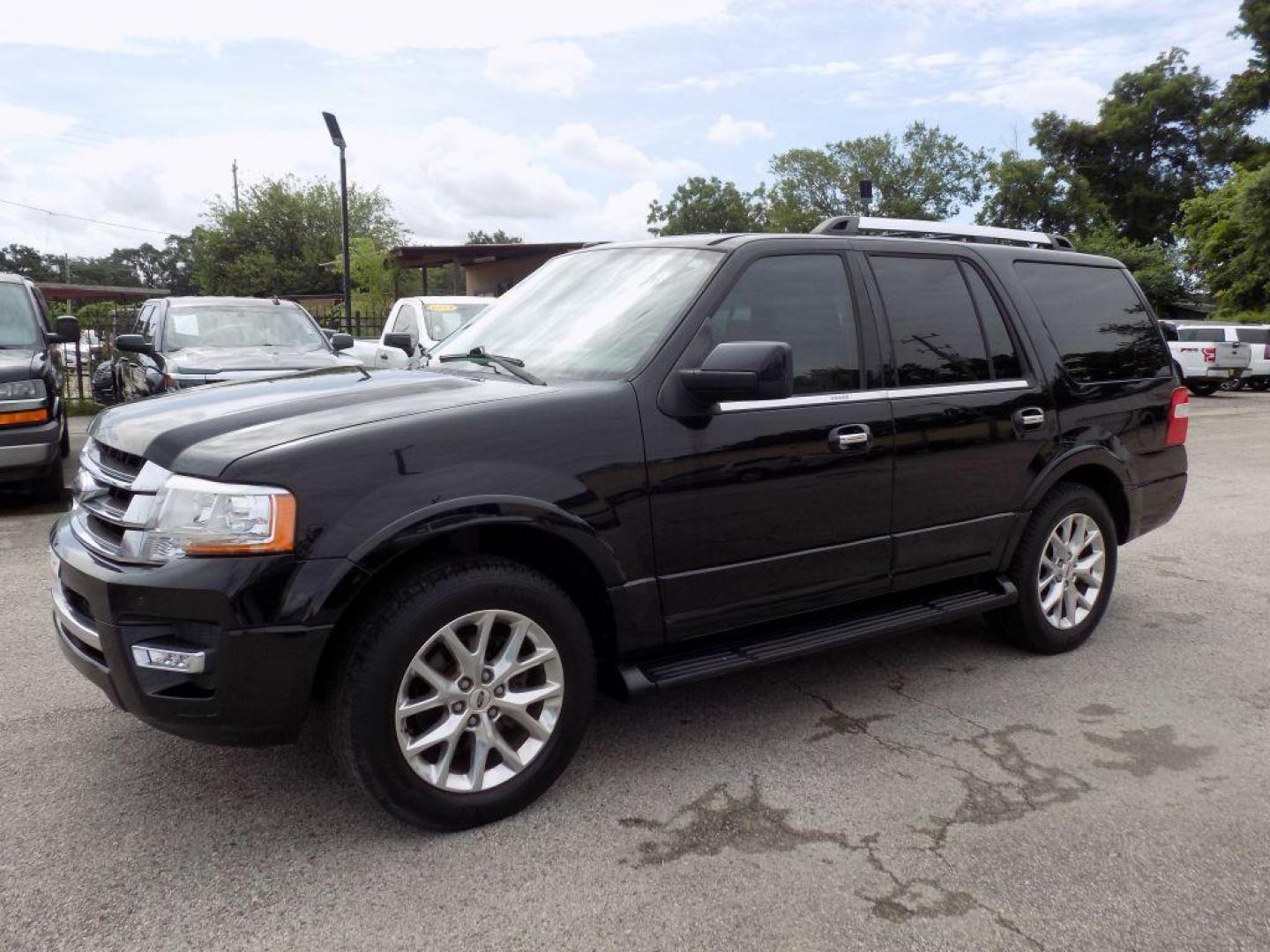 2017 BLACK FORD EXPEDITION LIMITED (1FMJU1KT2HE) with an 3.5L engine, Automatic transmission, located at 830 E. Canino Rd., Houston, TX, 77037, (281) 405-0440, 38.358219, -81.729942 - Photo#1