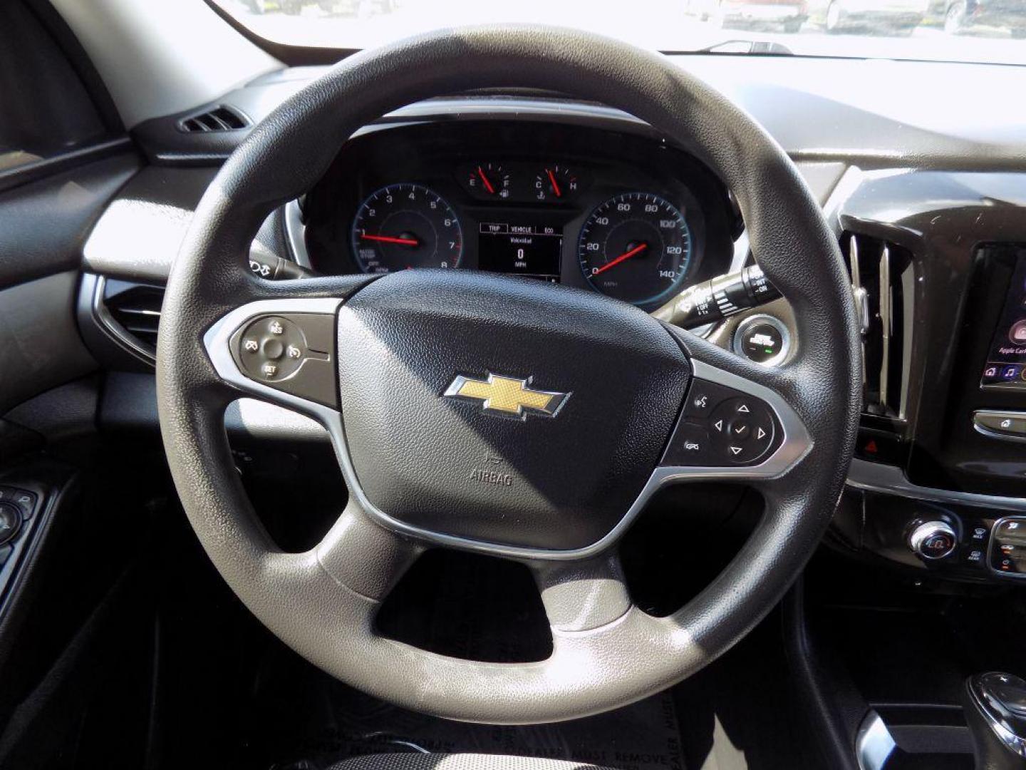 2020 GRAY CHEVROLET TRAVERSE LS (1GNERFKW1LJ) with an 3.6L engine, Automatic transmission, located at 830 E. Canino Rd., Houston, TX, 77037, (281) 405-0440, 38.358219, -81.729942 - Photo#19