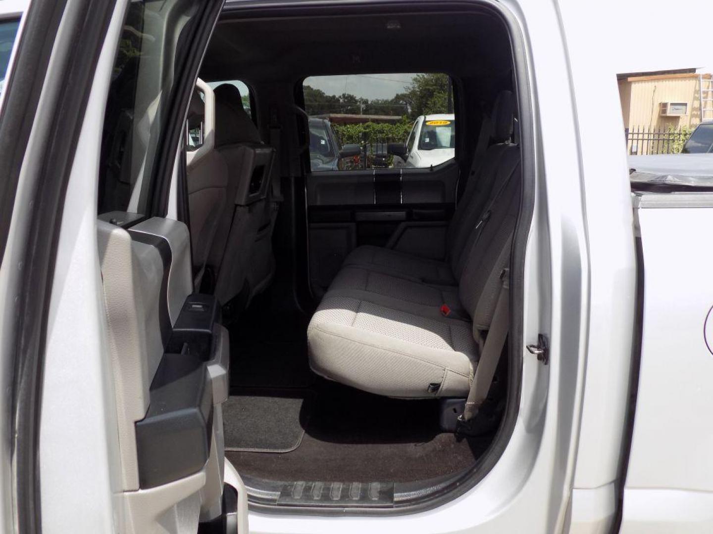 2019 SILVER FORD F150 SUPERCREW (1FTEW1E56KK) with an 5.0L engine, Automatic transmission, located at 830 E. Canino Rd., Houston, TX, 77037, (281) 405-0440, 38.358219, -81.729942 - Photo#9