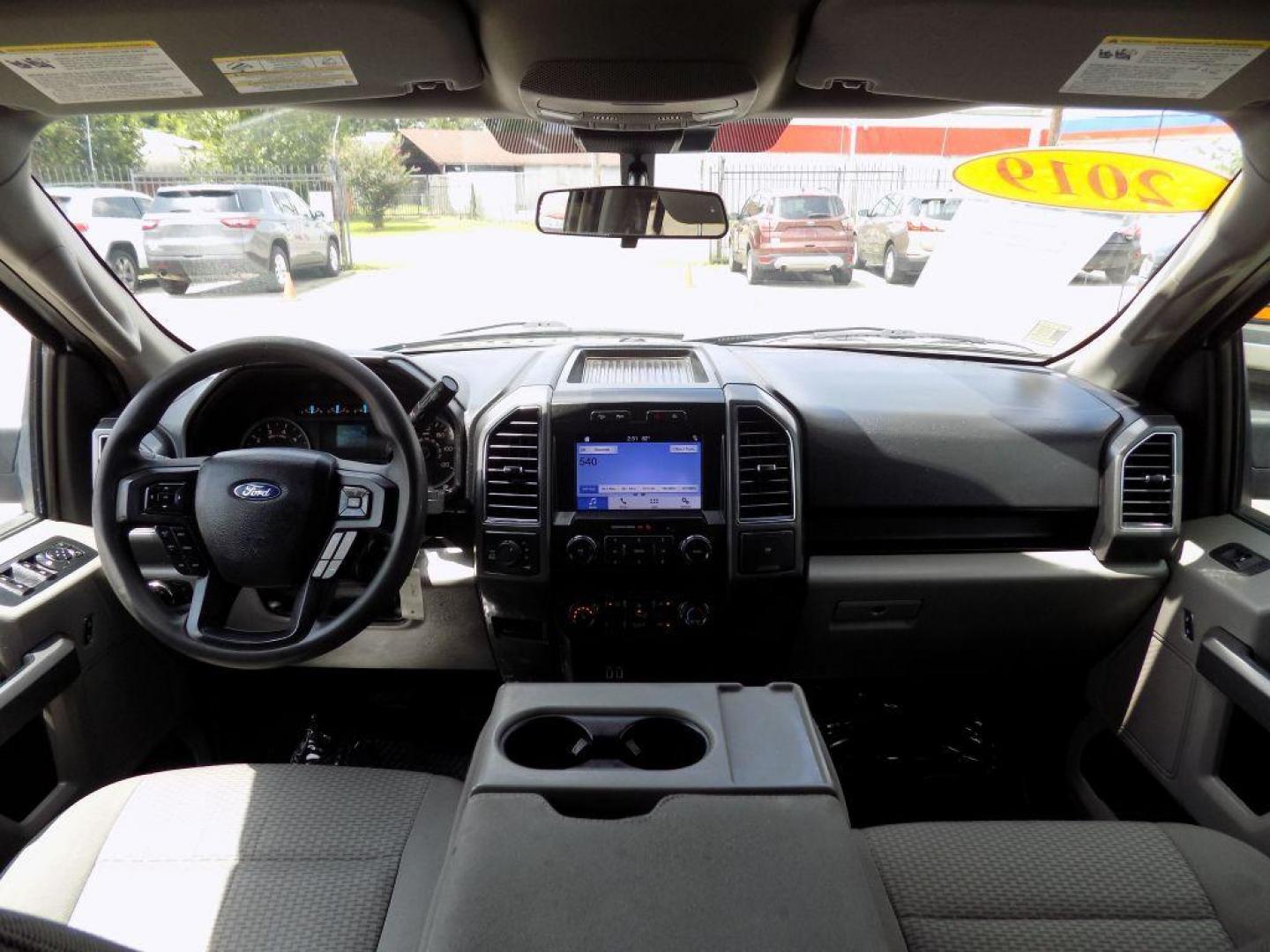 2019 SILVER FORD F150 SUPERCREW (1FTEW1E56KK) with an 5.0L engine, Automatic transmission, located at 830 E. Canino Rd., Houston, TX, 77037, (281) 405-0440, 38.358219, -81.729942 - Photo#13