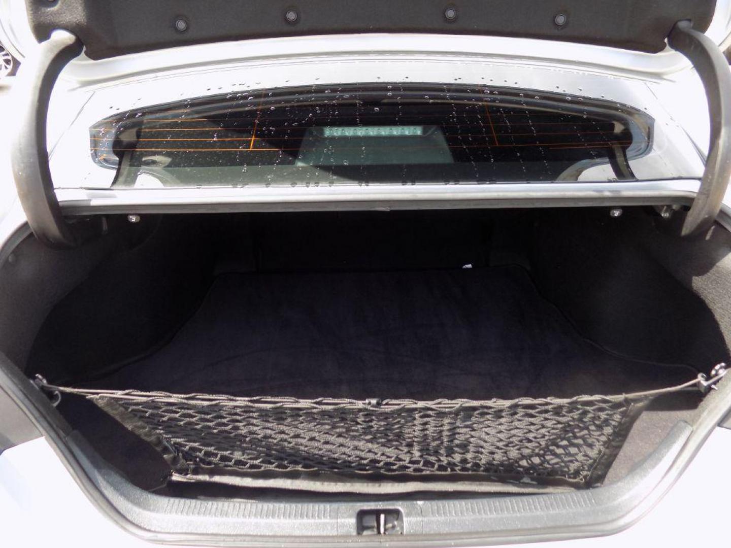 2022 SILVER TOYOTA CAMRY SE (4T1G11AK6NU) with an 2.5L engine, Automatic transmission, located at 830 E. Canino Rd., Houston, TX, 77037, (281) 405-0440, 38.358219, -81.729942 - Photo#13
