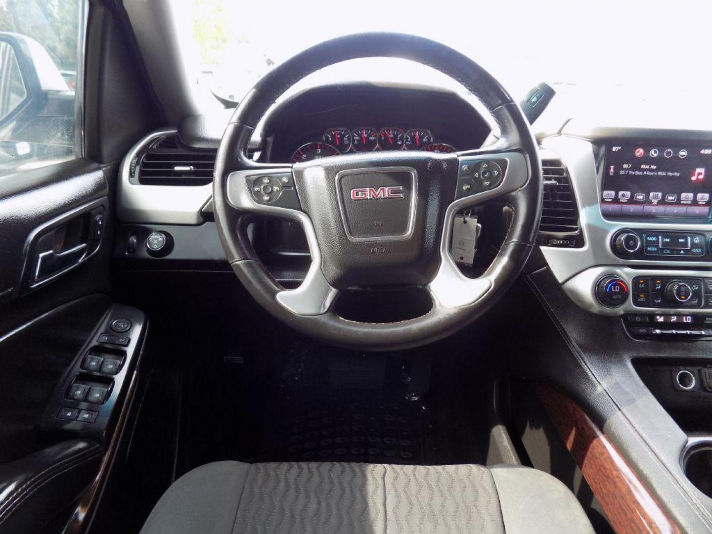 2016 WHITE GMC YUKON SLE (1GKS1AKC3GR) with an 5.3L engine, Automatic transmission, located at 830 E. Canino Rd., Houston, TX, 77037, (281) 405-0440, 38.358219, -81.729942 - Photo#16