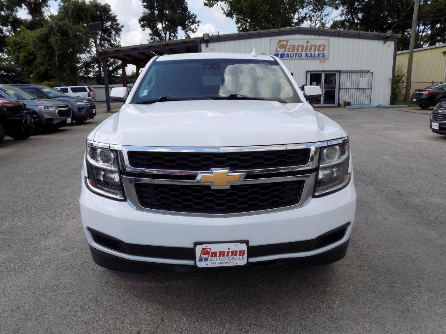 2019 WHITE CHEVROLET TAHOE 1500 LS (1GNSCAKC9KR) with an 5.3L engine, Automatic transmission, located at 830 E. Canino Rd., Houston, TX, 77037, (281) 405-0440, 38.358219, -81.729942 - Photo#0