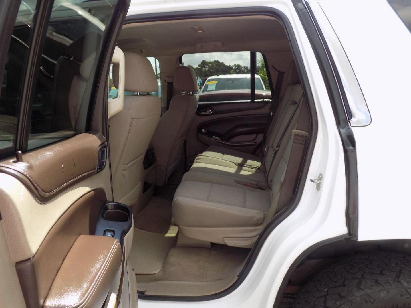 2019 WHITE CHEVROLET TAHOE 1500 LS (1GNSCAKC9KR) with an 5.3L engine, Automatic transmission, located at 830 E. Canino Rd., Houston, TX, 77037, (281) 405-0440, 38.358219, -81.729942 - Photo#9