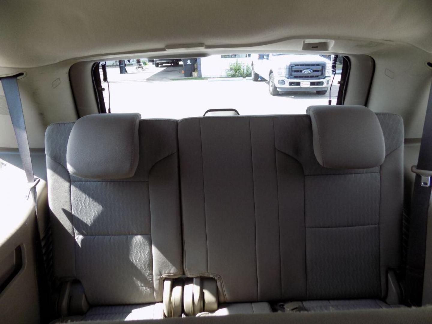 2019 WHITE CHEVROLET TAHOE 1500 LS (1GNSCAKC9KR) with an 5.3L engine, Automatic transmission, located at 830 E. Canino Rd., Houston, TX, 77037, (281) 405-0440, 38.358219, -81.729942 - Photo#14