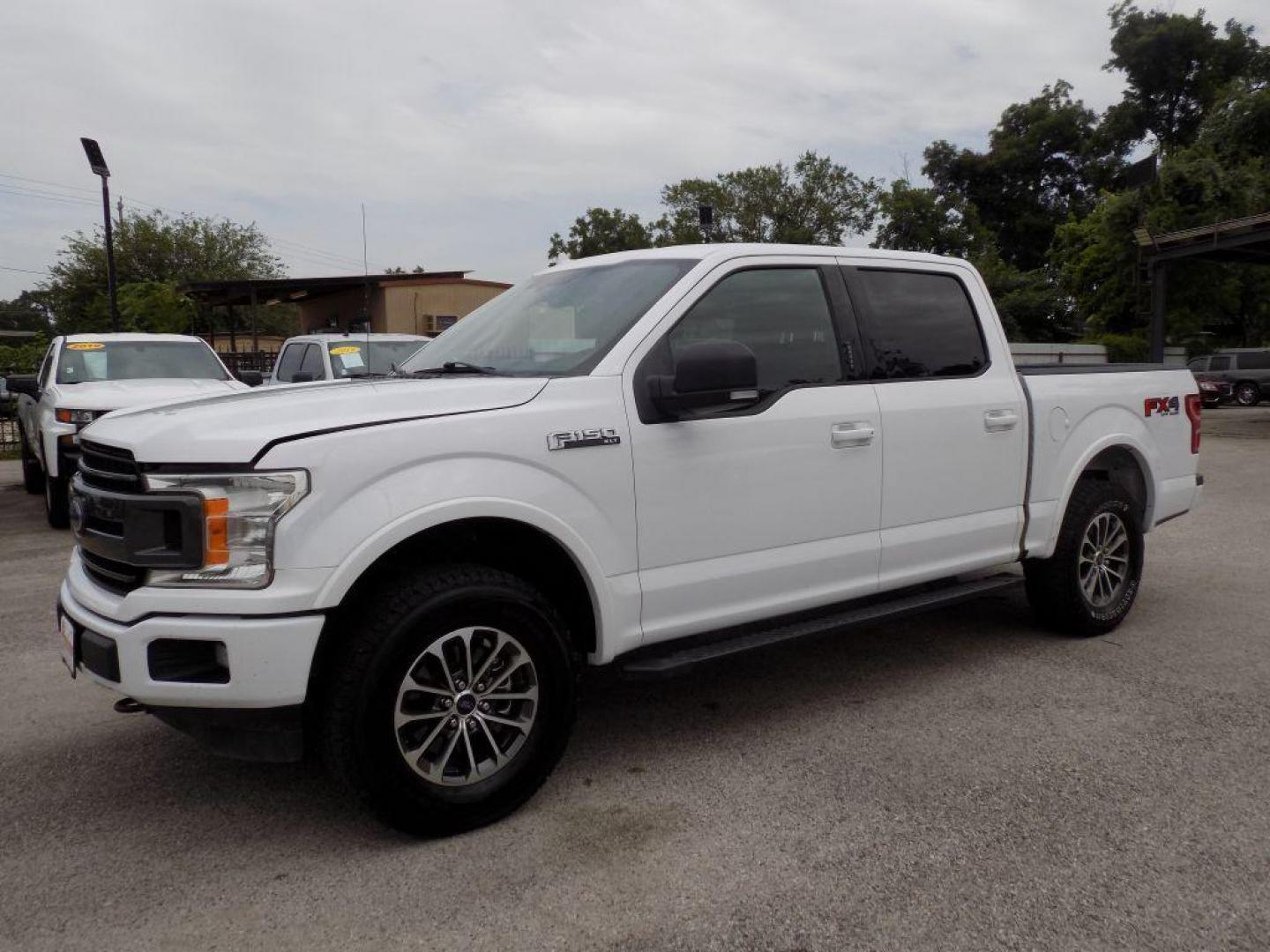 2018 WHITE FORD F150 SUPERCREW (1FTEW1EP9JK) with an 2.7L engine, Automatic transmission, located at 830 E. Canino Rd., Houston, TX, 77037, (281) 405-0440, 38.358219, -81.729942 - Photo#1