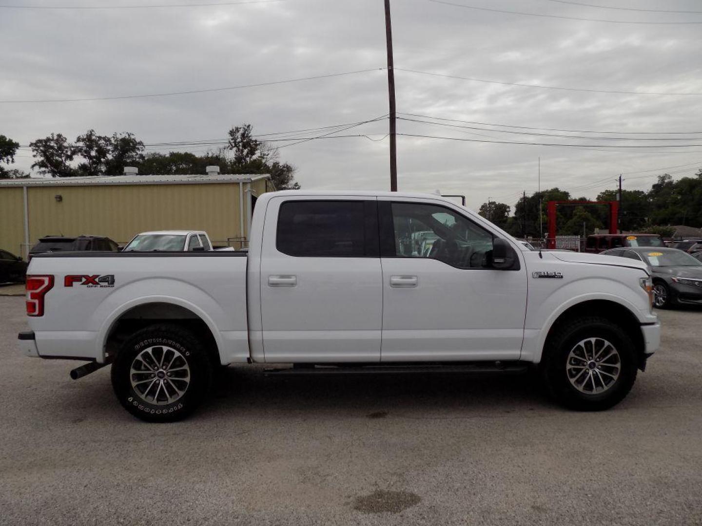 2018 WHITE FORD F150 SUPERCREW (1FTEW1EP9JK) with an 2.7L engine, Automatic transmission, located at 830 E. Canino Rd., Houston, TX, 77037, (281) 405-0440, 38.358219, -81.729942 - Photo#6