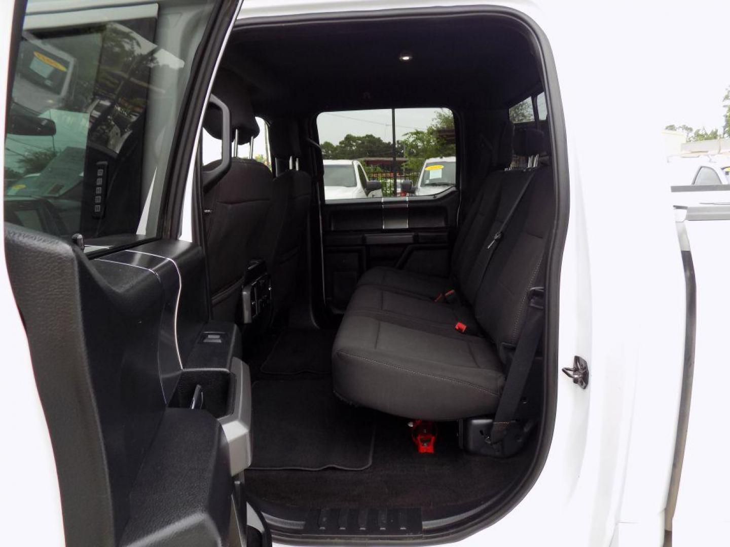 2018 WHITE FORD F150 SUPERCREW (1FTEW1EP9JK) with an 2.7L engine, Automatic transmission, located at 830 E. Canino Rd., Houston, TX, 77037, (281) 405-0440, 38.358219, -81.729942 - Photo#9