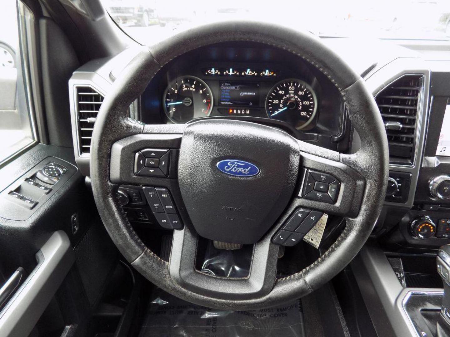2018 WHITE FORD F150 SUPERCREW (1FTEW1EP9JK) with an 2.7L engine, Automatic transmission, located at 830 E. Canino Rd., Houston, TX, 77037, (281) 405-0440, 38.358219, -81.729942 - Photo#15