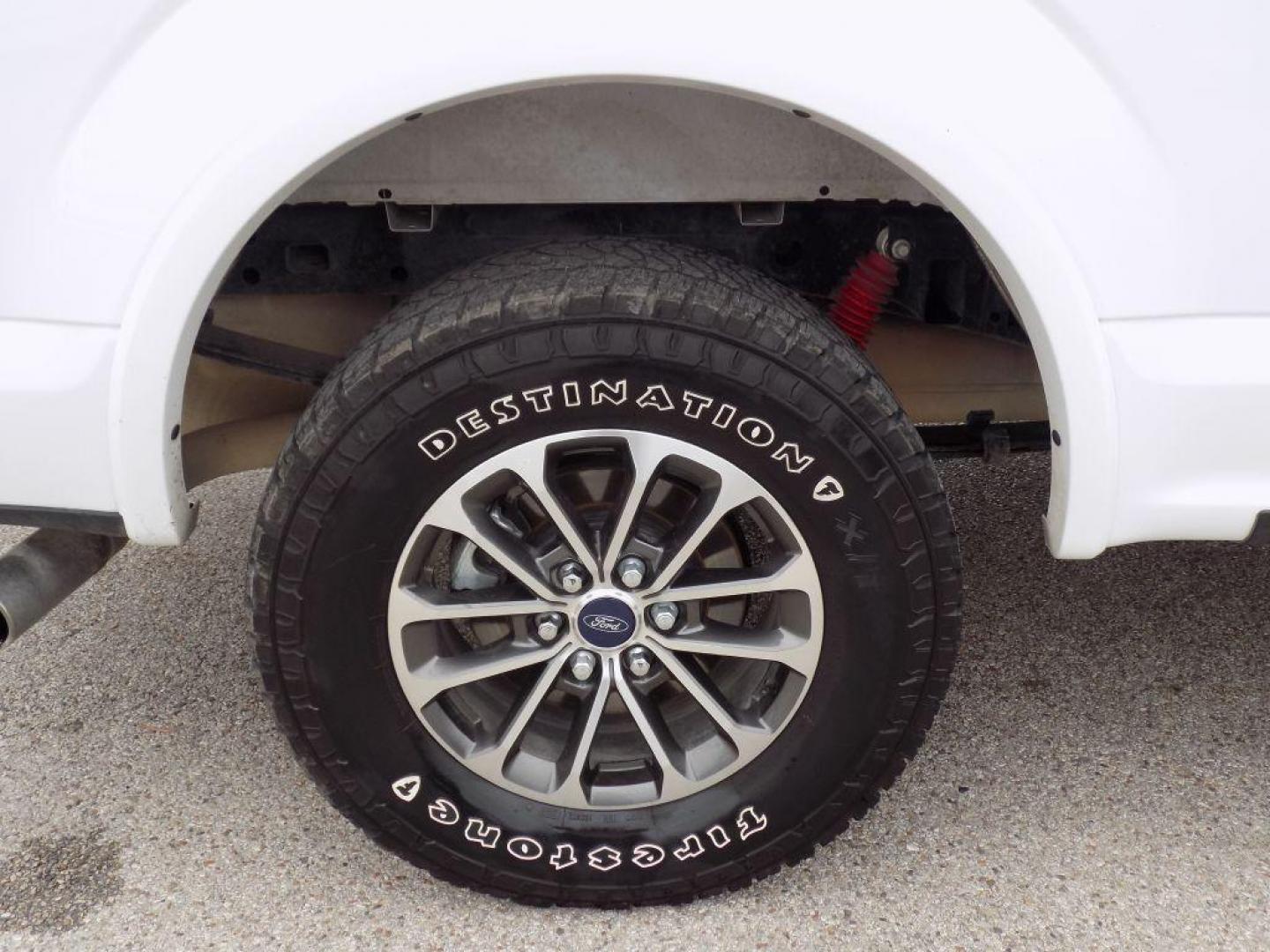 2018 WHITE FORD F150 SUPERCREW (1FTEW1EP9JK) with an 2.7L engine, Automatic transmission, located at 830 E. Canino Rd., Houston, TX, 77037, (281) 405-0440, 38.358219, -81.729942 - Photo#18