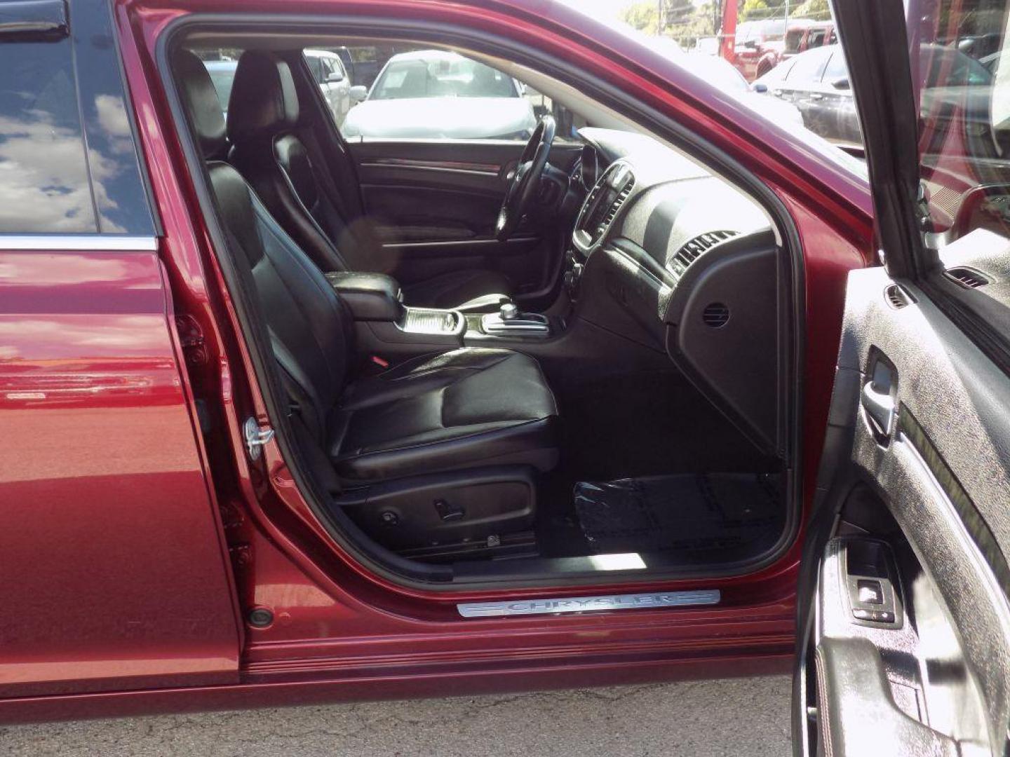 2019 RED CHRYSLER 300 LIMITED (2C3CCAKG2KH) with an 3.6L engine, Automatic transmission, located at 830 E. Canino Rd., Houston, TX, 77037, (281) 405-0440, 38.358219, -81.729942 - Photo#11