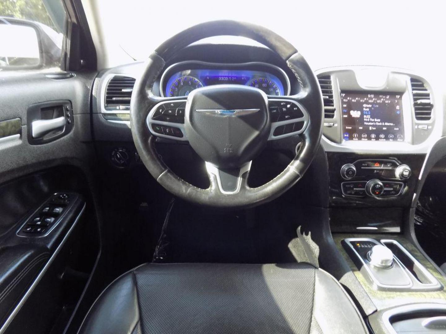 2019 RED CHRYSLER 300 LIMITED (2C3CCAKG2KH) with an 3.6L engine, Automatic transmission, located at 830 E. Canino Rd., Houston, TX, 77037, (281) 405-0440, 38.358219, -81.729942 - Photo#15