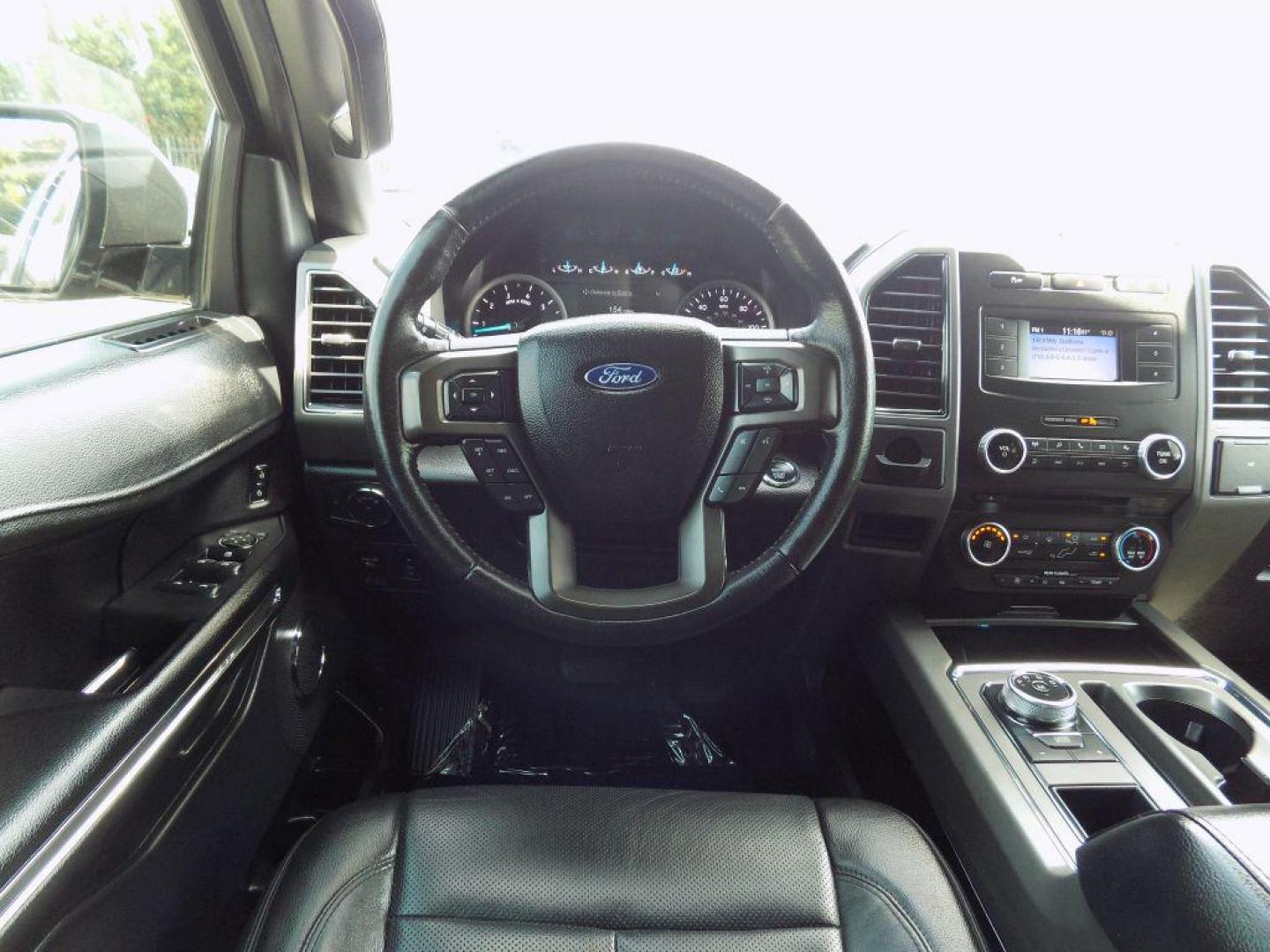 2018 GRAY FORD EXPEDITION XLT (1FMJU1HT1JE) with an 3.5L engine, Automatic transmission, located at 830 E. Canino Rd., Houston, TX, 77037, (281) 405-0440, 38.358219, -81.729942 - Photo#16