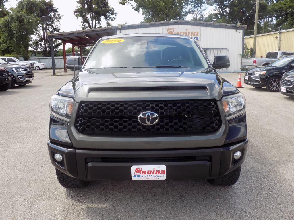 photo of 2019 TOYOTA TUNDRA DOUBLE CAB SR