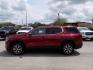 2020 RED GMC ACADIA SLE (1GKKNKLAXLZ) with an 2.5L engine, Automatic transmission, located at 830 E. Canino Rd., Houston, TX, 77037, (281) 405-0440, 38.358219, -81.729942 - Photo#2