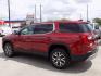 2020 RED GMC ACADIA SLE (1GKKNKLAXLZ) with an 2.5L engine, Automatic transmission, located at 830 E. Canino Rd., Houston, TX, 77037, (281) 405-0440, 38.358219, -81.729942 - Photo#3