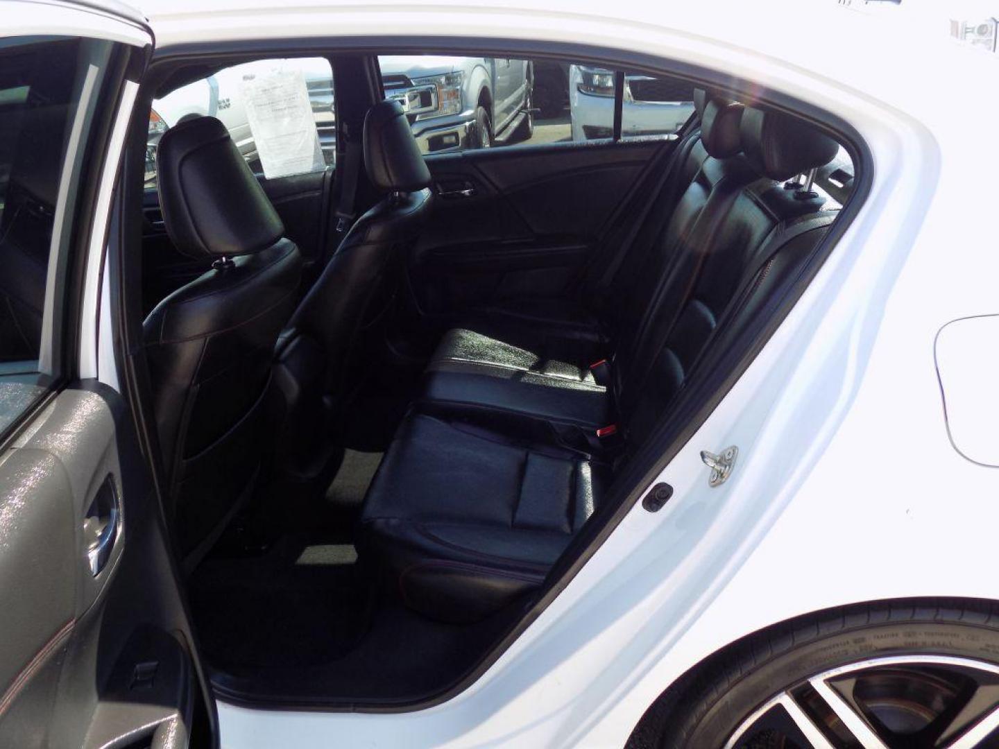 2017 WHITE HONDA ACCORD SPORT SPECIAL EDITION (1HGCR2F1XHA) with an 2.4L engine, Continuously Variable transmission, located at 830 E. Canino Rd., Houston, TX, 77037, (281) 405-0440, 38.358219, -81.729942 - Photo#11