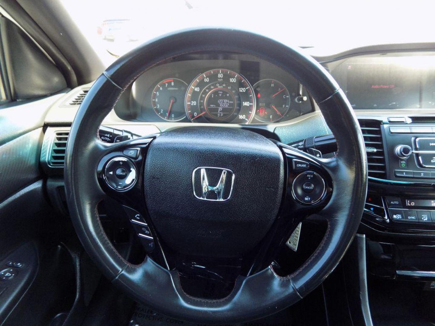 2017 WHITE HONDA ACCORD SPORT SPECIAL EDITION (1HGCR2F1XHA) with an 2.4L engine, Continuously Variable transmission, located at 830 E. Canino Rd., Houston, TX, 77037, (281) 405-0440, 38.358219, -81.729942 - Photo#20