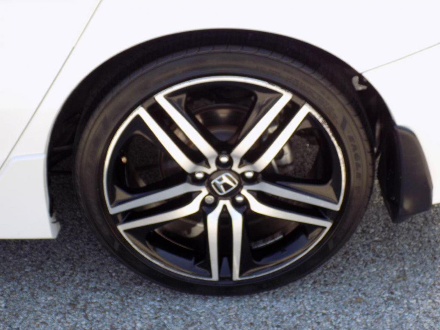 2017 WHITE HONDA ACCORD SPORT SPECIAL EDITION (1HGCR2F1XHA) with an 2.4L engine, Continuously Variable transmission, located at 830 E. Canino Rd., Houston, TX, 77037, (281) 405-0440, 38.358219, -81.729942 - Photo#24