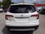 2019 WHITE HONDA PILOT EX (5FNYF5H38KB) with an 3.5L engine, Automatic transmission, located at 830 E. Canino Rd., Houston, TX, 77037, (281) 405-0440, 38.358219, -81.729942 - Photo#4