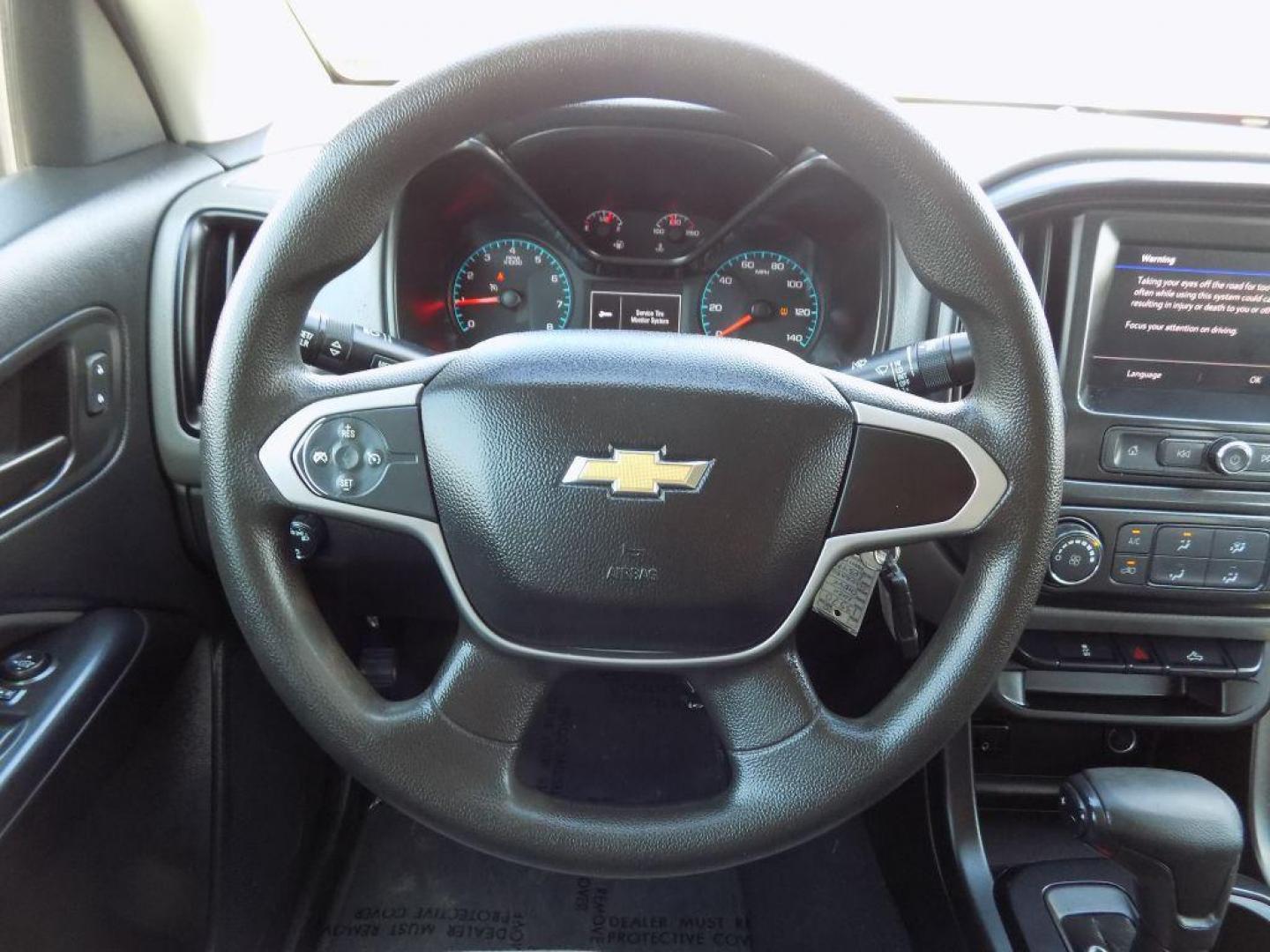 2020 WHITE CHEVROLET COLORADO (1GCGSBEA9L1) with an 2.5L engine, Automatic transmission, located at 830 E. Canino Rd., Houston, TX, 77037, (281) 405-0440, 38.358219, -81.729942 - Photo#22