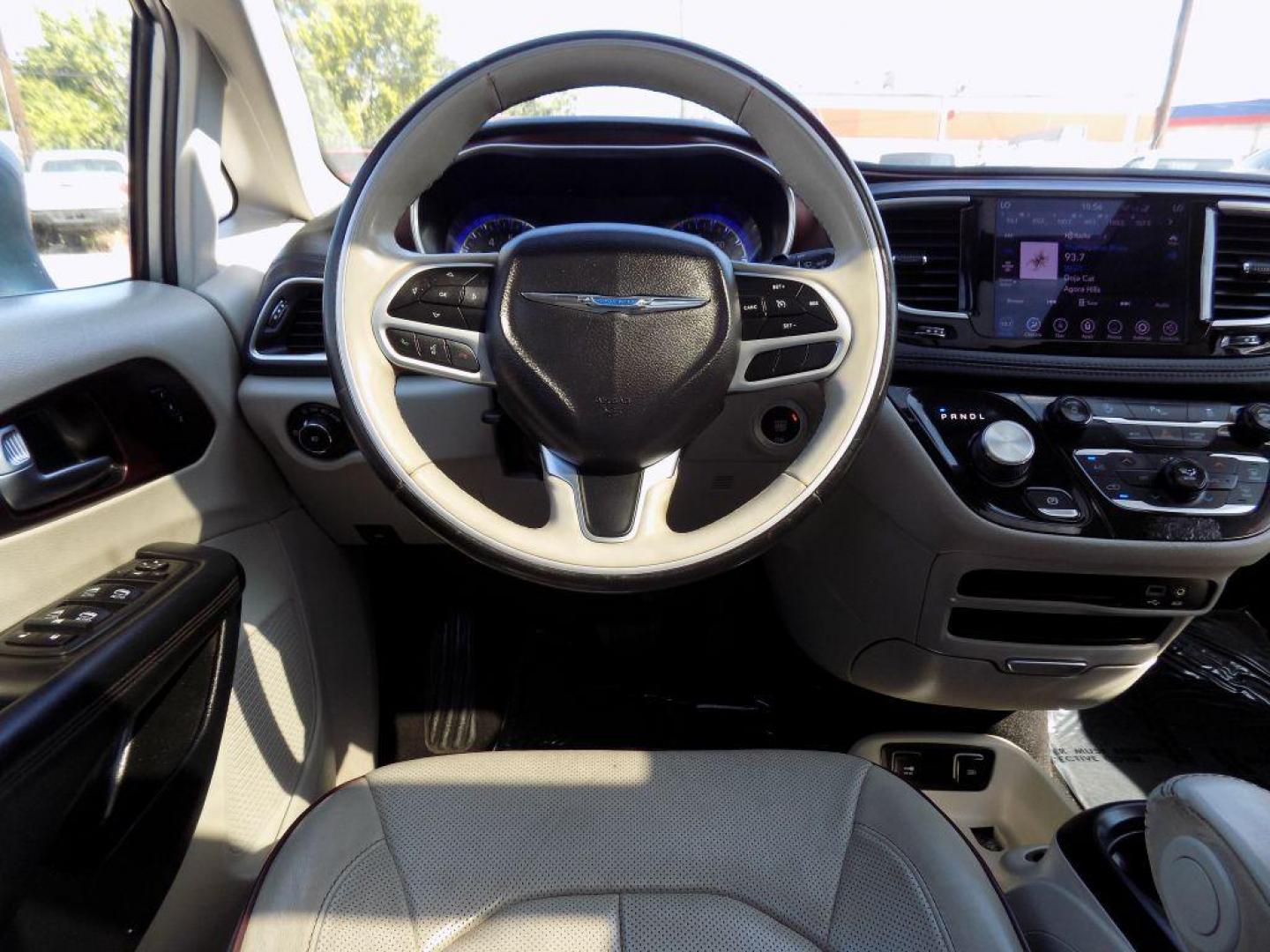 2020 SILVER CHRYSLER PACIFICA LIMITED (2C4RC1GG4LR) with an 3.6L engine, Automatic transmission, located at 830 E. Canino Rd., Houston, TX, 77037, (281) 405-0440, 38.358219, -81.729942 - Photo#19