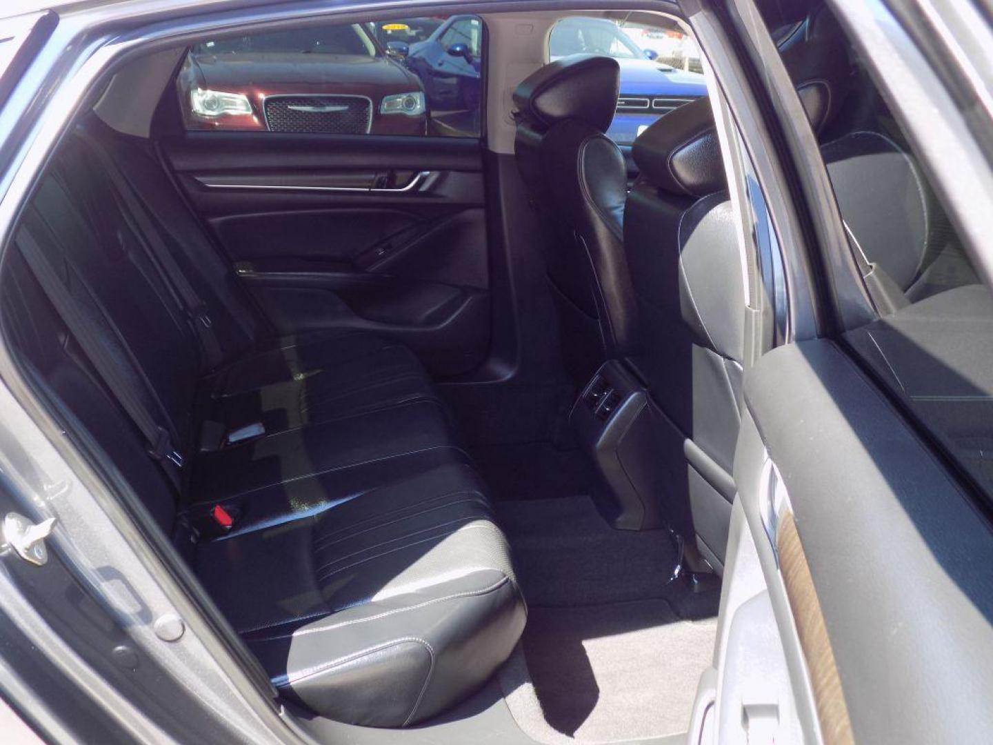 2018 GRAY HONDA ACCORD EX-L (1HGCV1F52JA) with an 1.5L engine, Continuously Variable transmission, located at 830 E. Canino Rd., Houston, TX, 77037, (281) 405-0440, 38.358219, -81.729942 - Photo#13