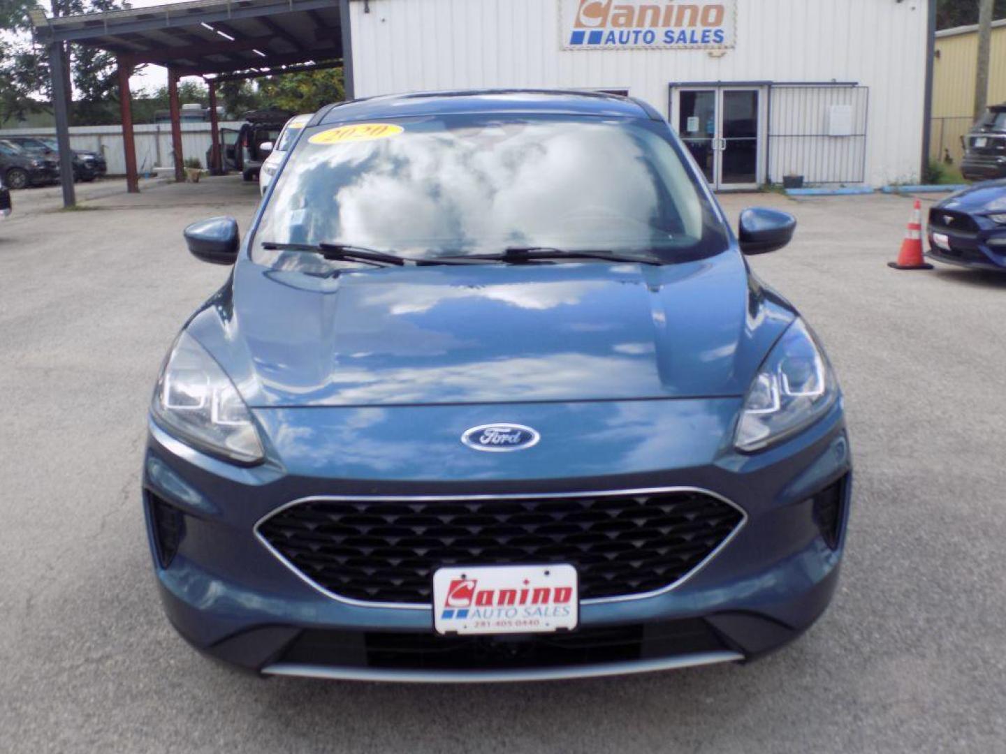 2020 BLUE FORD ESCAPE SE (1FMCU0G60LU) with an 1.5L engine, Automatic transmission, located at 830 E. Canino Rd., Houston, TX, 77037, (281) 405-0440, 38.358219, -81.729942 - Photo#0