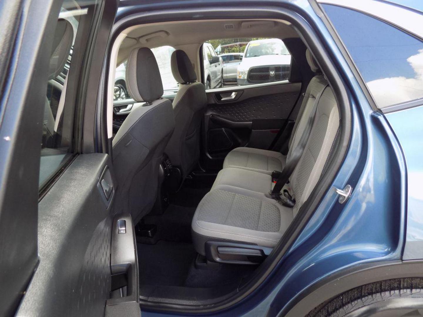 2020 BLUE FORD ESCAPE SE (1FMCU0G60LU) with an 1.5L engine, Automatic transmission, located at 830 E. Canino Rd., Houston, TX, 77037, (281) 405-0440, 38.358219, -81.729942 - Photo#12