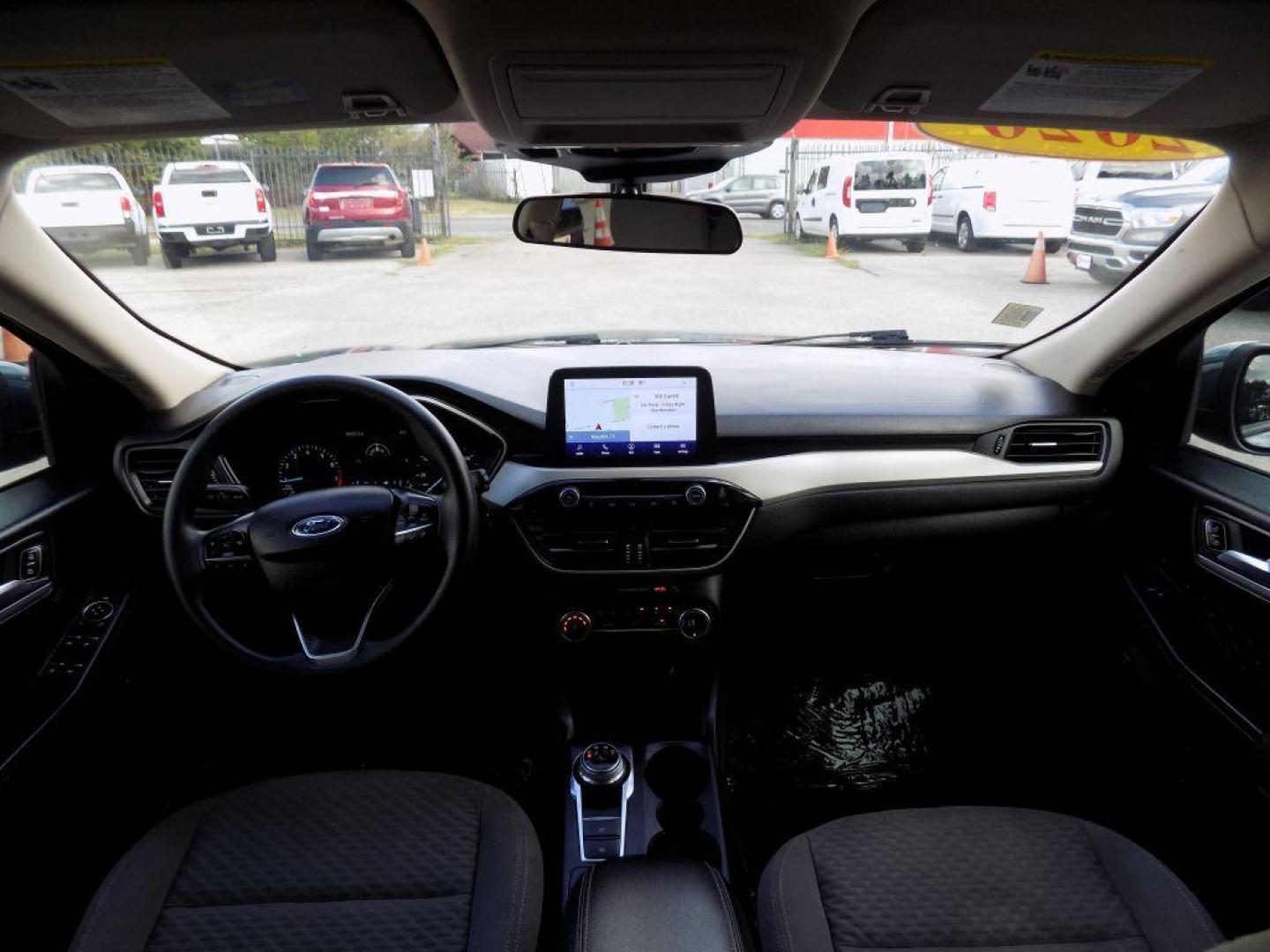 2020 BLUE FORD ESCAPE SE (1FMCU0G60LU) with an 1.5L engine, Automatic transmission, located at 830 E. Canino Rd., Houston, TX, 77037, (281) 405-0440, 38.358219, -81.729942 - Photo#20