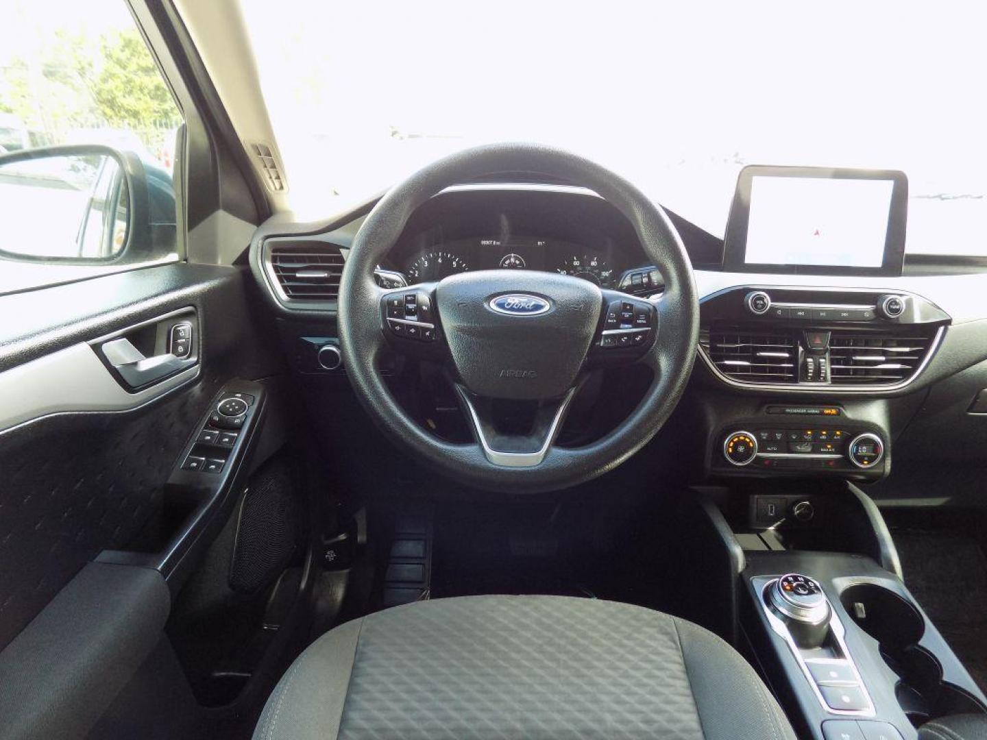 2020 BLUE FORD ESCAPE SE (1FMCU0G60LU) with an 1.5L engine, Automatic transmission, located at 830 E. Canino Rd., Houston, TX, 77037, (281) 405-0440, 38.358219, -81.729942 - Photo#21