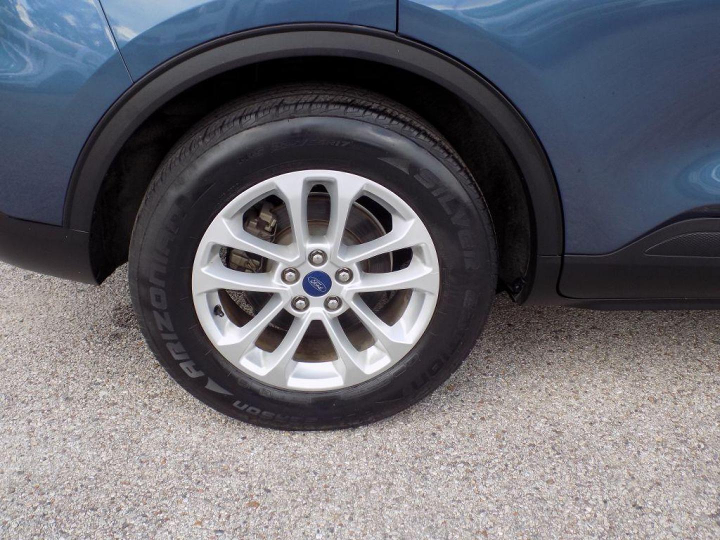 2020 BLUE FORD ESCAPE SE (1FMCU0G60LU) with an 1.5L engine, Automatic transmission, located at 830 E. Canino Rd., Houston, TX, 77037, (281) 405-0440, 38.358219, -81.729942 - Photo#23