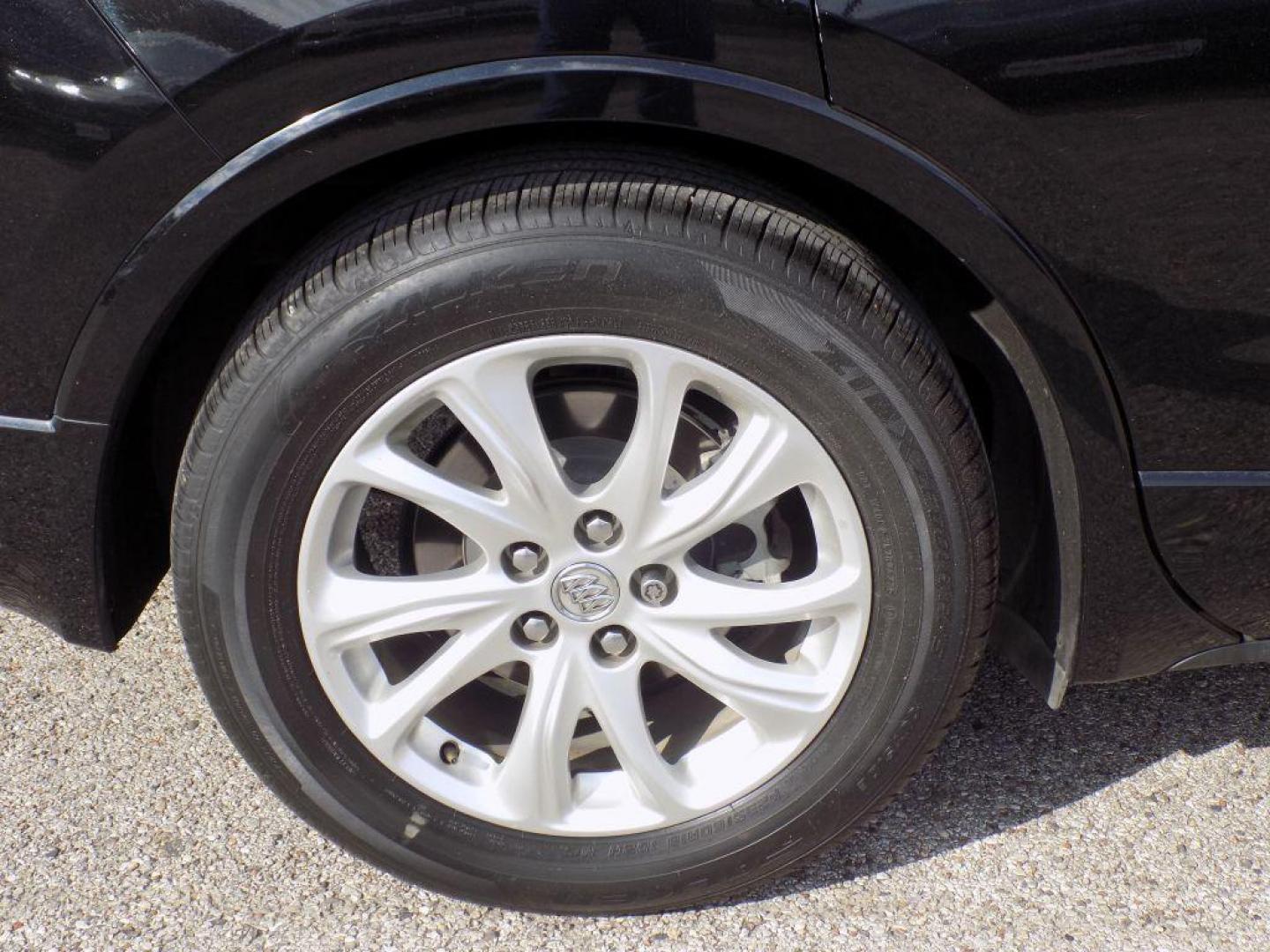 2020 BLACK BUICK ENVISION PREFERRED (LRBFXBSA9LD) with an 2.5L engine, Automatic transmission, located at 830 E. Canino Rd., Houston, TX, 77037, (281) 405-0440, 38.358219, -81.729942 - Photo#22