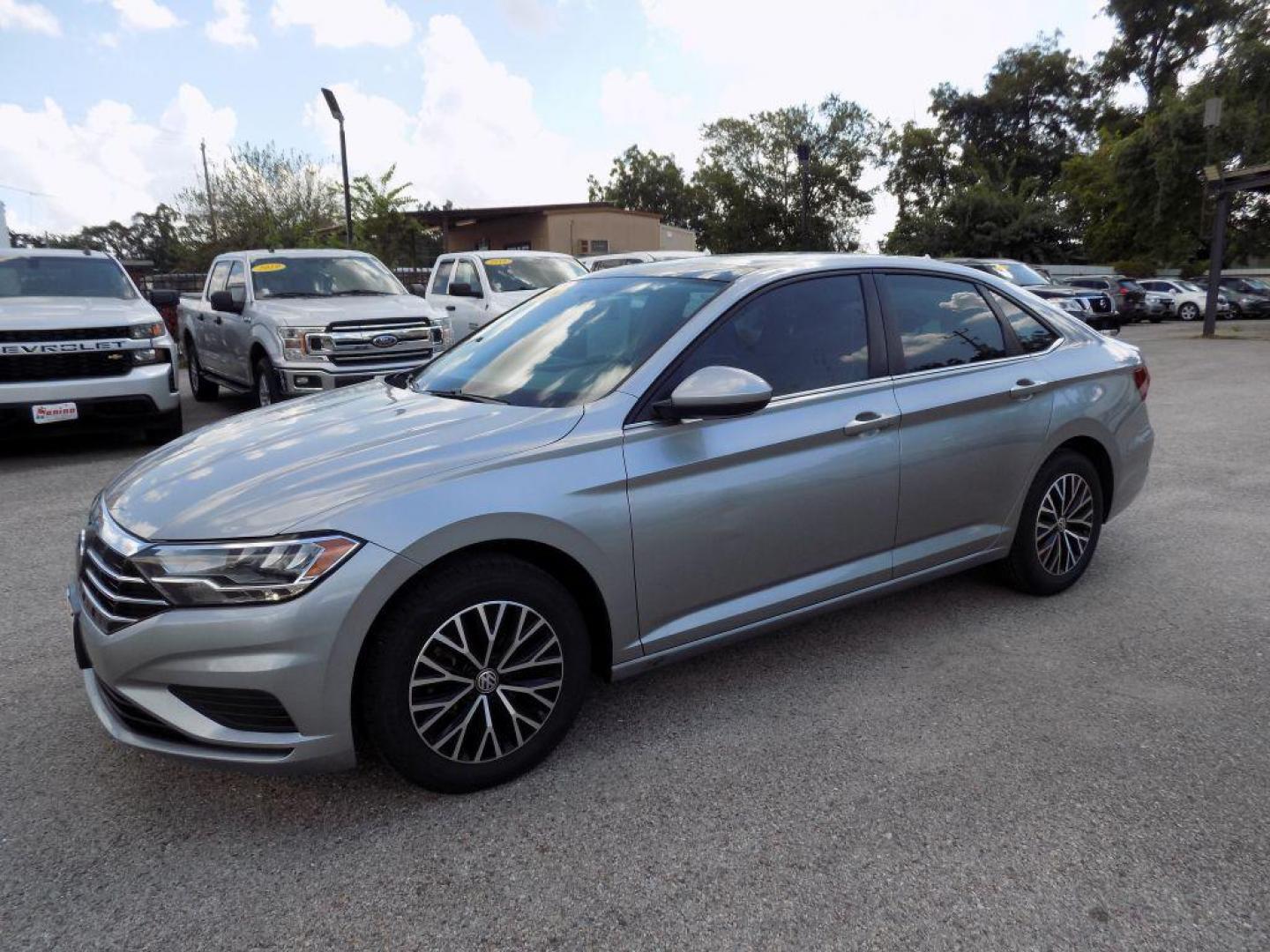 2021 SILVER VOLKSWAGEN JETTA S (3VWC57BU5MM) with an 1.4L engine, Automatic transmission, located at 830 E. Canino Rd., Houston, TX, 77037, (281) 405-0440, 38.358219, -81.729942 - Photo#1