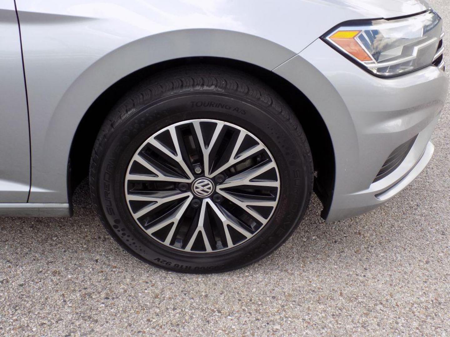2021 SILVER VOLKSWAGEN JETTA S (3VWC57BU5MM) with an 1.4L engine, Automatic transmission, located at 830 E. Canino Rd., Houston, TX, 77037, (281) 405-0440, 38.358219, -81.729942 - Photo#23