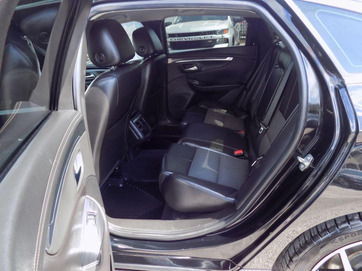 2019 BLACK CHEVROLET IMPALA LT (2G11Z5S39K9) with an 3.6L engine, Automatic transmission, located at 830 E. Canino Rd., Houston, TX, 77037, (281) 405-0440, 38.358219, -81.729942 - Photo#11